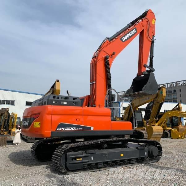 Doosan 300LC-9C Kāpurķēžu ekskavatori
