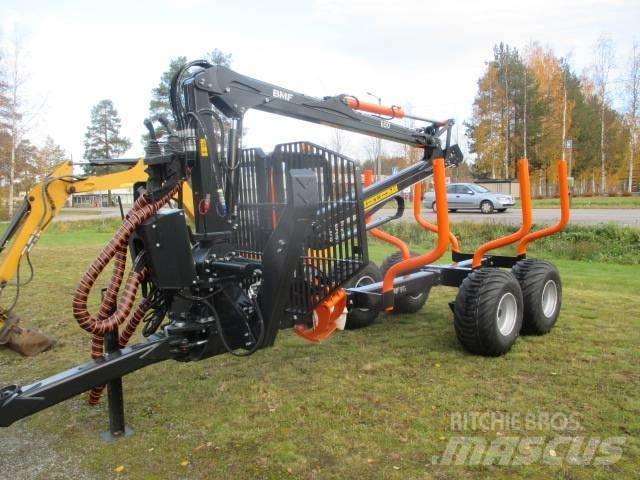 BMF 650 Meža piekabes