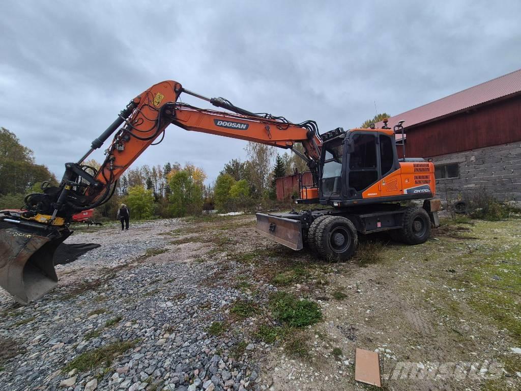 Doosan DX 170 W Ekskavatori uz riteņiem