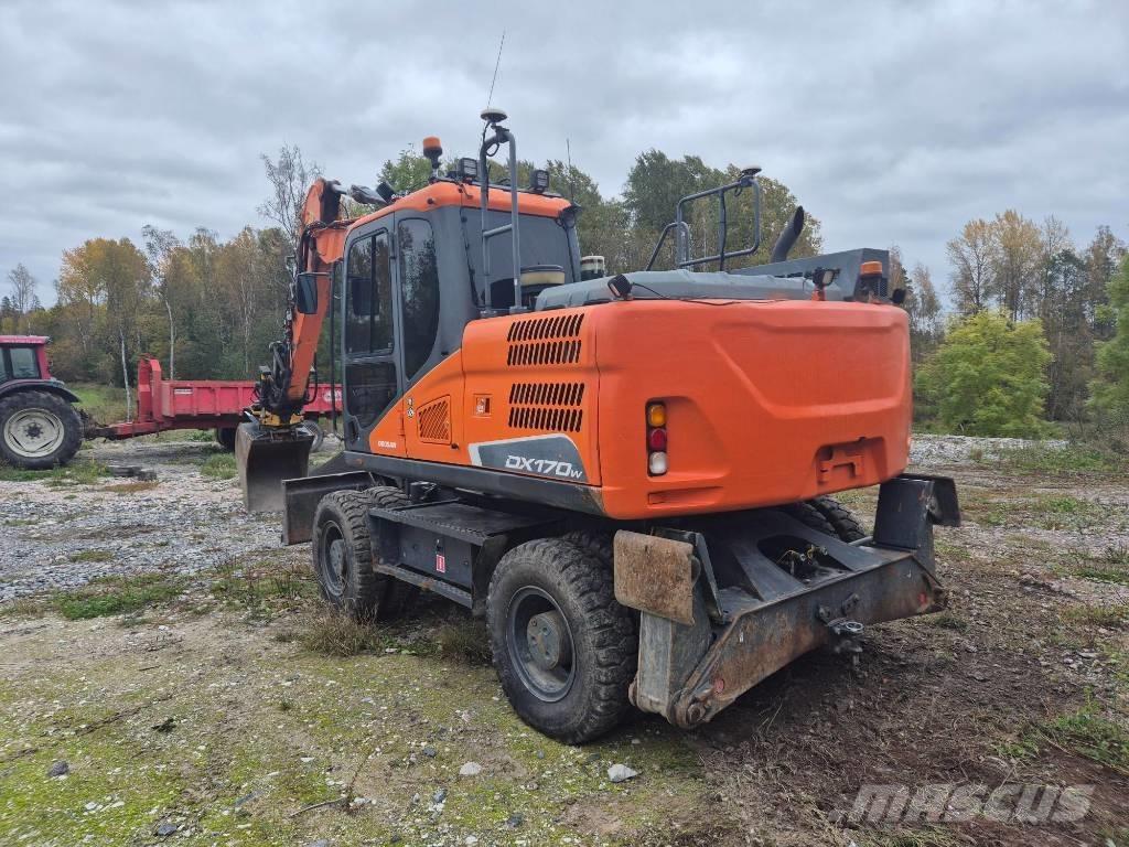 Doosan DX 170 W Ekskavatori uz riteņiem