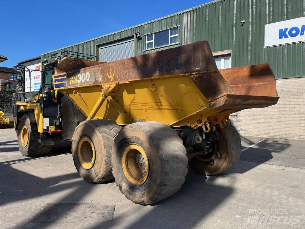 Komatsu HM 300-3 Artikulētie pašizgāzēji
