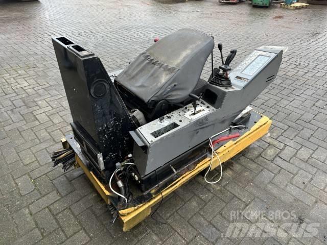 Liebherr Litronic Kabīnes un interjers