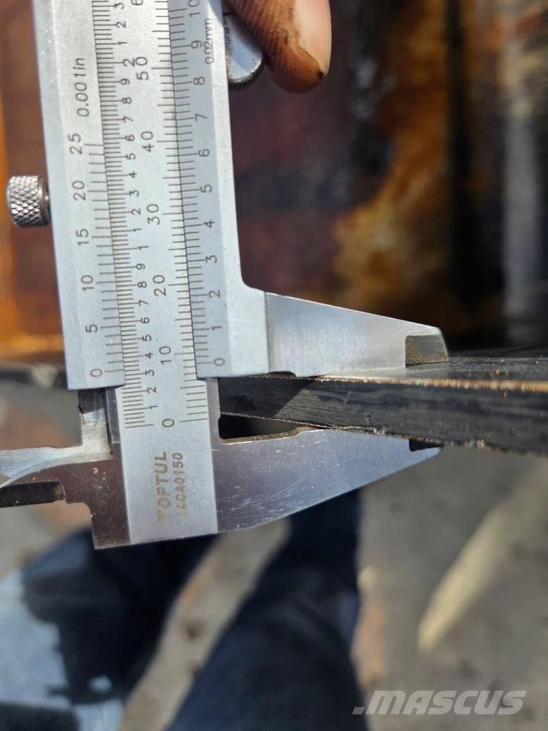 JLG 2450 / 2400 Frontālo iekrāvēju papildaprīkojums