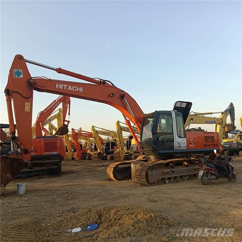 Hitachi ZX240 Kāpurķēžu ekskavatori