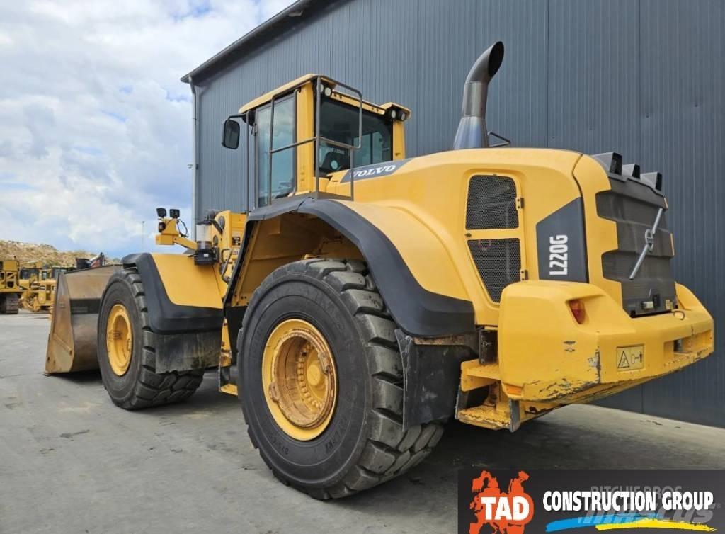 Volvo L 220 G Iekrāvēji uz riteņiem