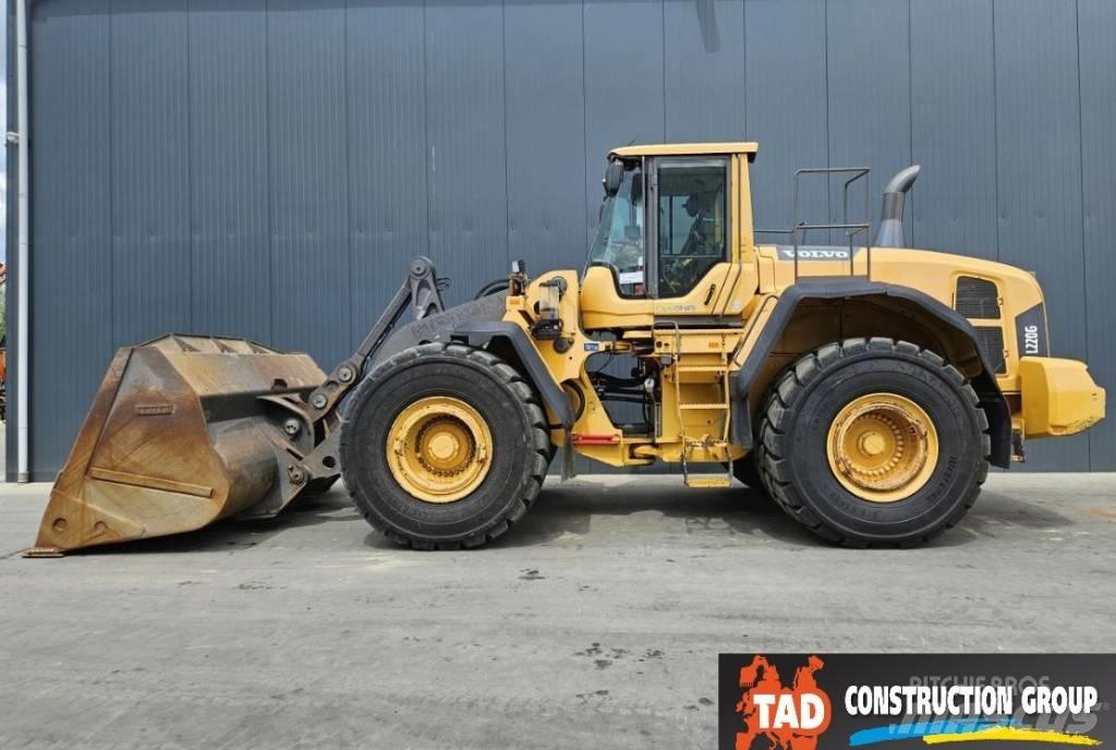 Volvo L 220 G Iekrāvēji uz riteņiem
