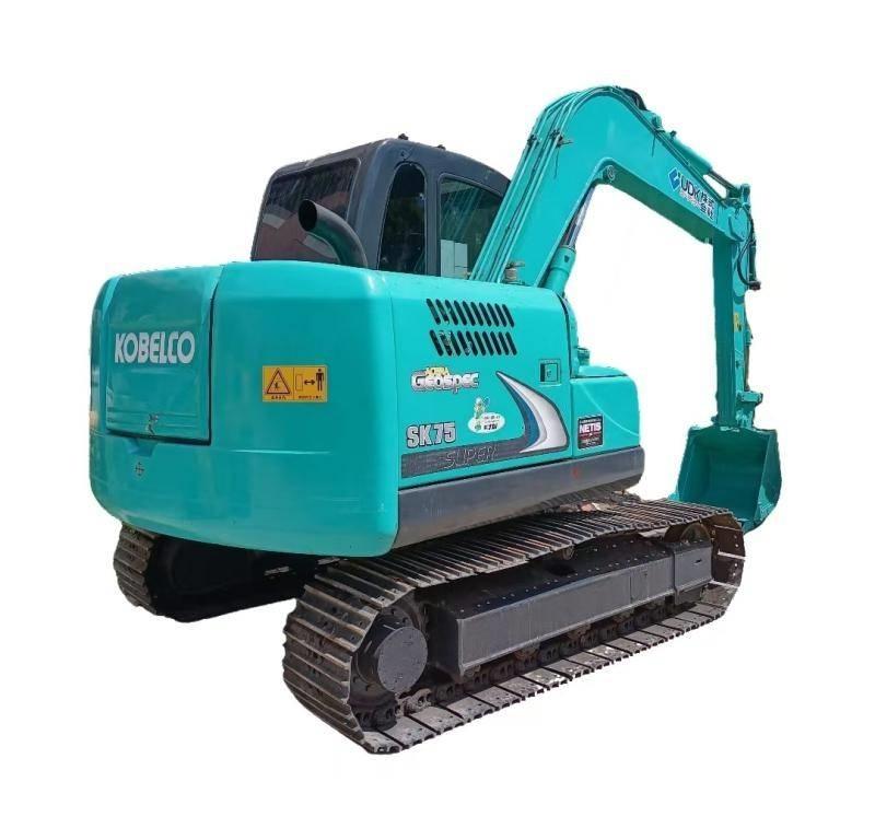 Kobelco SK 75 Kāpurķēžu ekskavatori