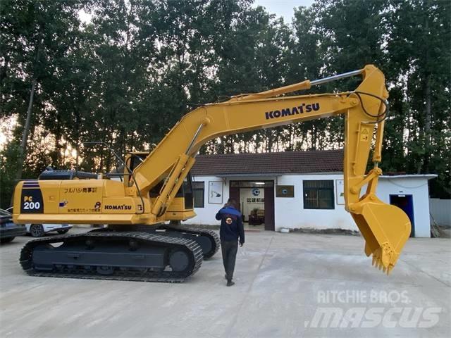 Komatsu PC200-8 Kāpurķēžu ekskavatori