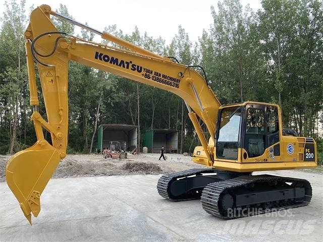 Komatsu PC200-8 Kāpurķēžu ekskavatori