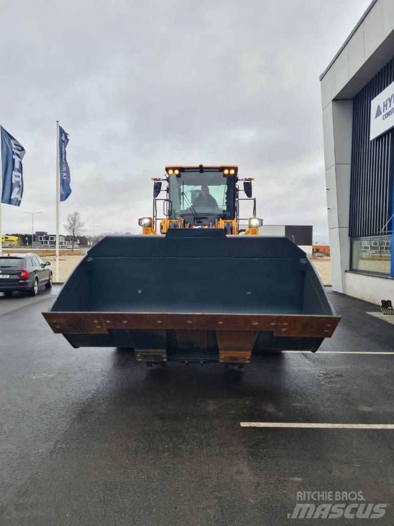 Hyundai HL970A Iekrāvēji uz riteņiem