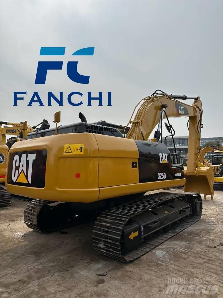 CAT 325 D Kāpurķēžu ekskavatori