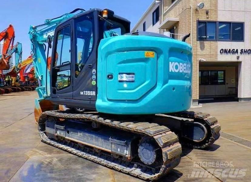 Kobelco SK 135 Vidēja lieluma ekskavatori 7 t - 12 t