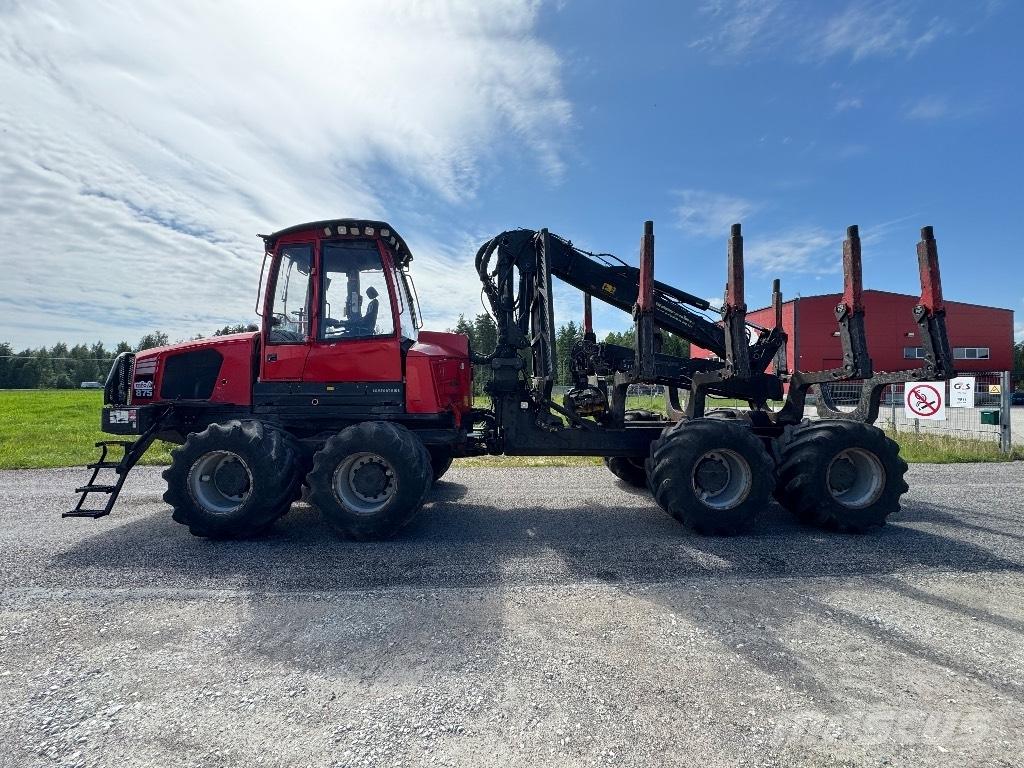 Komatsu 875 Forvarderi