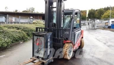 Manitou ME 450 AC Apvidus autokrāvējs