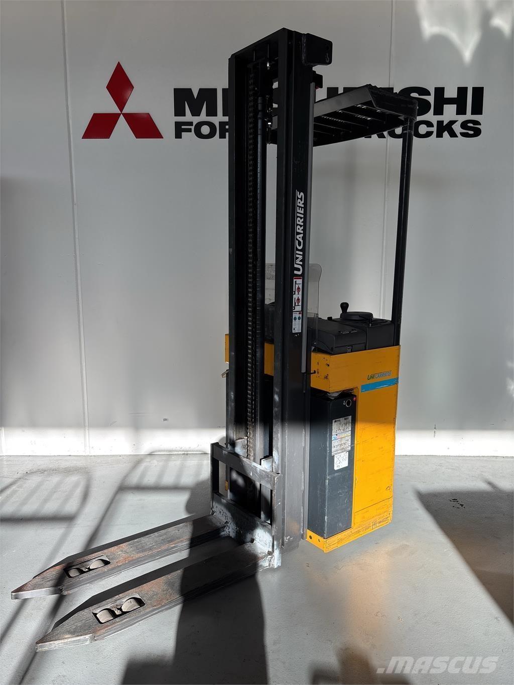 Atlet A160 Pašgājēji krautnētāji