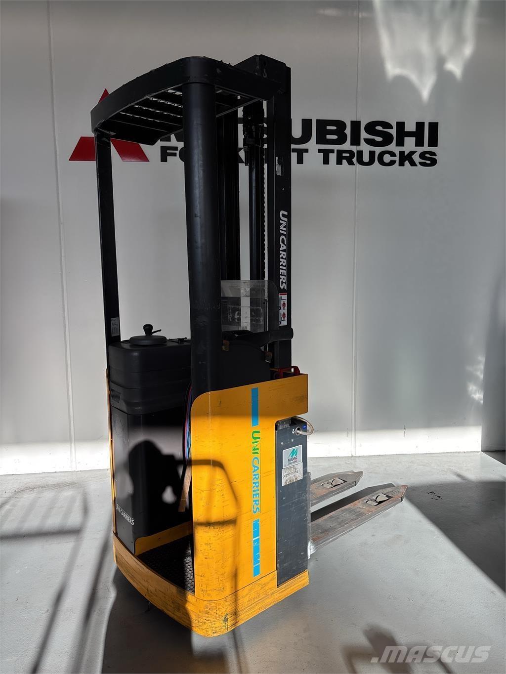 Atlet A160 Pašgājēji krautnētāji