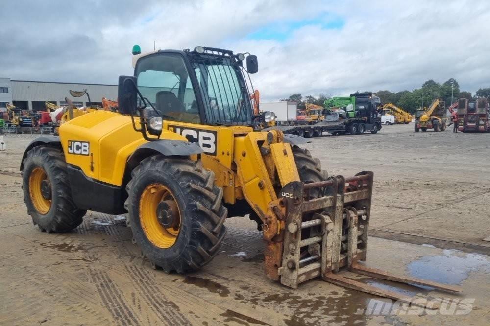 JCB 531-70 Teleskopiskie manipulatori