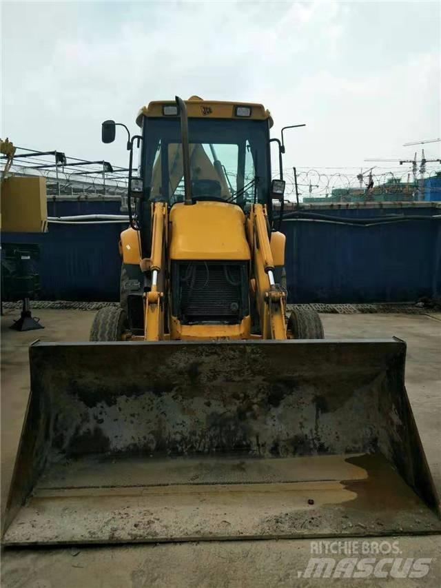 Hyundai R80-7 Kāpurķēžu ekskavatori