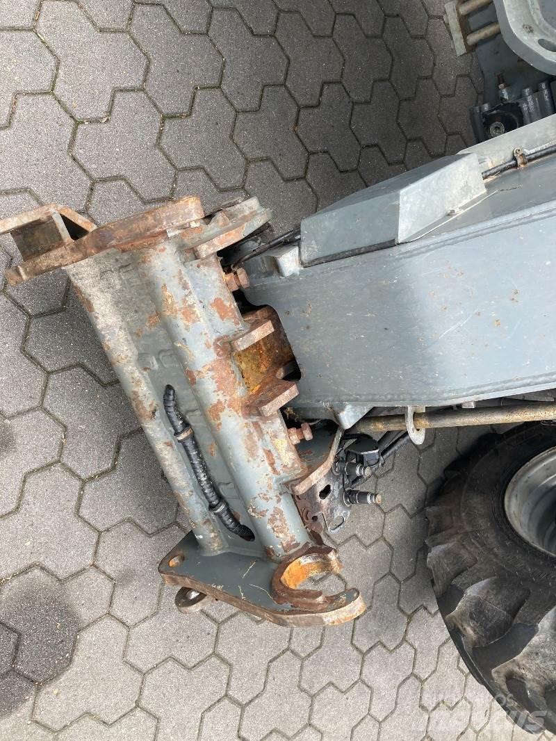 Kramer KT 447 Teleskopiskie manipulatori