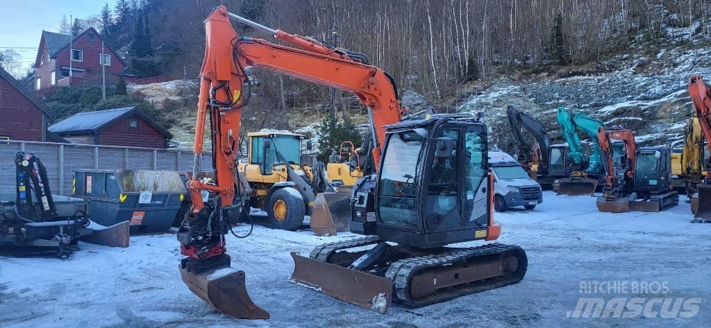 Hitachi ZX 85 US-5 Vidēja lieluma ekskavatori 7 t - 12 t