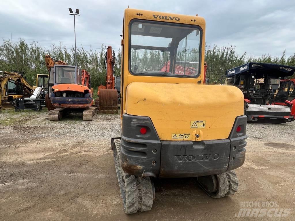 Volvo EC 25 Mini ekskavatori < 7 t