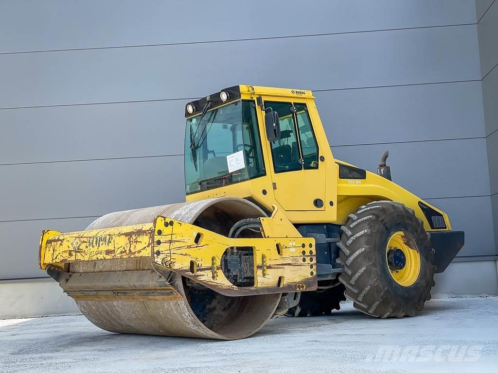 Bomag BW 213 DH-4 Vienvalča grunts veltņi