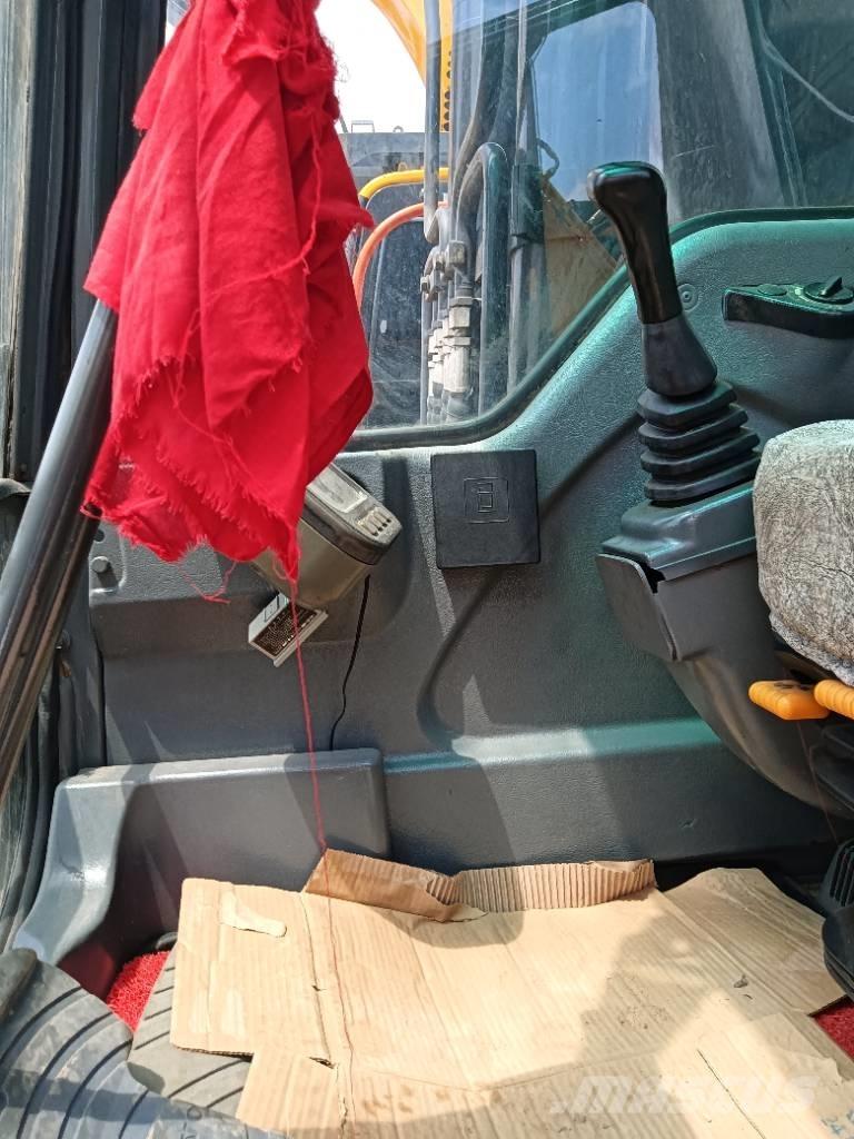 Volvo EC 210 Kāpurķēžu ekskavatori