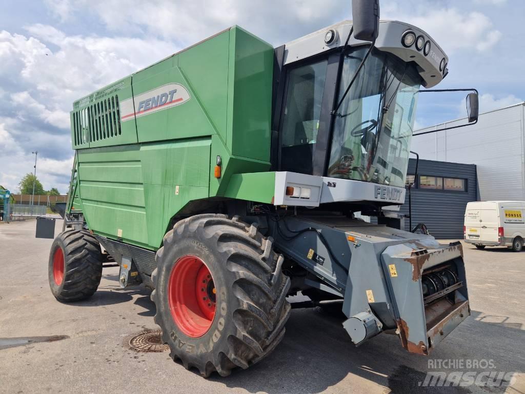 Fendt 8350 Ražas novākšanas kombaini