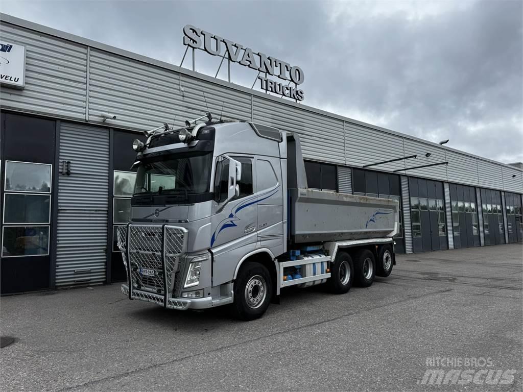 Volvo FH540 8x4 Pašizgāzējs
