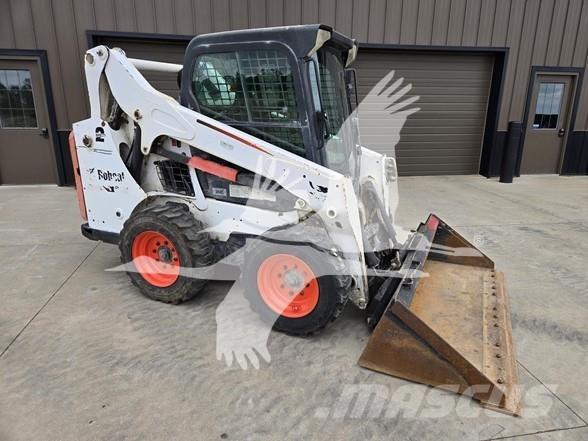 Bobcat S590 Lietoti riteņu kompaktiekrāvēji