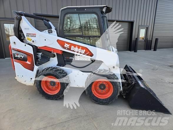 Bobcat S64 Lietoti riteņu kompaktiekrāvēji