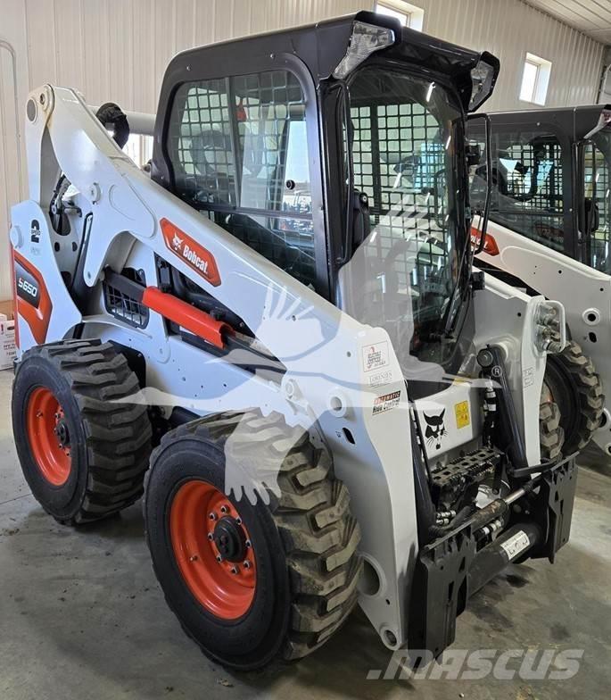 Bobcat S650 Lietoti riteņu kompaktiekrāvēji