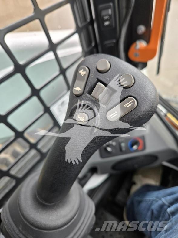 Bobcat S650 Lietoti riteņu kompaktiekrāvēji