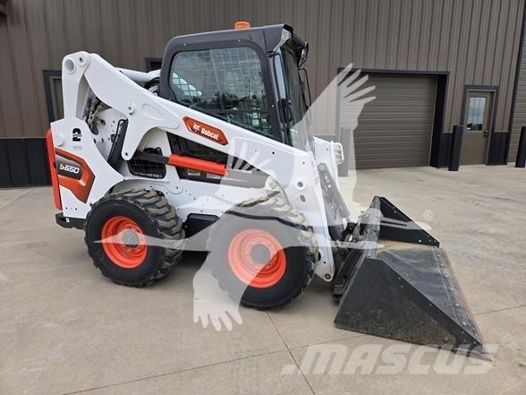 Bobcat S650 Lietoti riteņu kompaktiekrāvēji