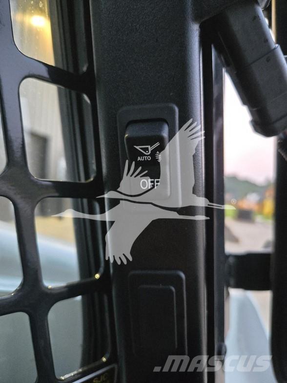 Bobcat S650 Lietoti riteņu kompaktiekrāvēji