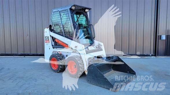 Bobcat S70 Lietoti riteņu kompaktiekrāvēji