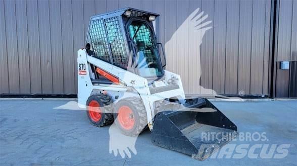 Bobcat S70 Lietoti riteņu kompaktiekrāvēji