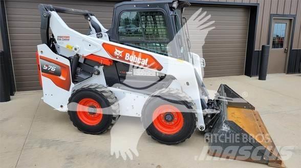 Bobcat S76 Lietoti riteņu kompaktiekrāvēji