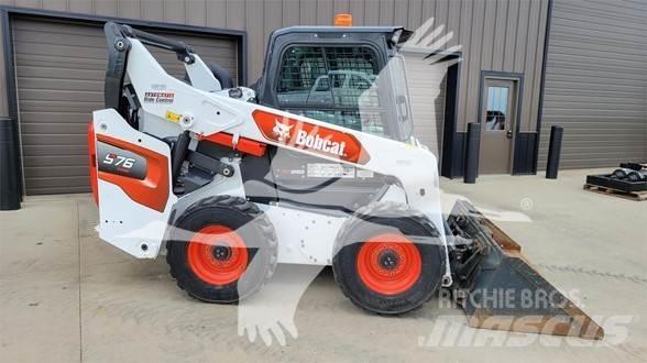Bobcat S76 Lietoti riteņu kompaktiekrāvēji