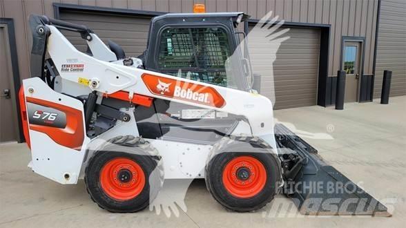 Bobcat S76 Lietoti riteņu kompaktiekrāvēji