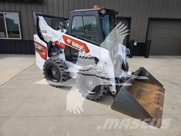 Bobcat S76 Lietoti riteņu kompaktiekrāvēji
