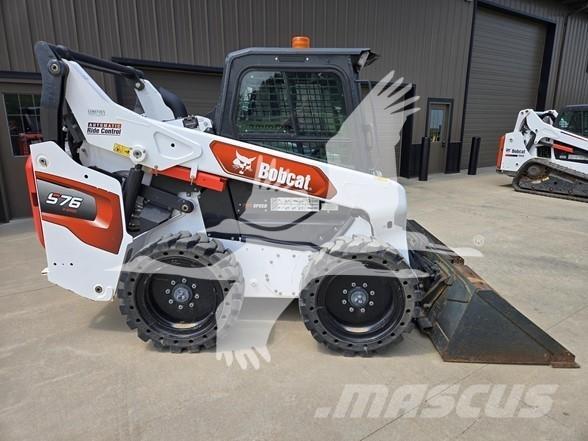 Bobcat S76 Lietoti riteņu kompaktiekrāvēji