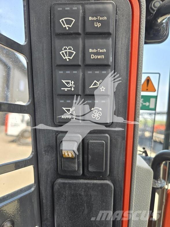 Bobcat S76 Lietoti riteņu kompaktiekrāvēji
