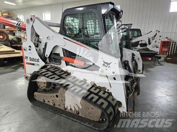 Bobcat T650 Lietoti riteņu kompaktiekrāvēji