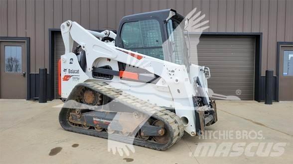 Bobcat T870 Lietoti riteņu kompaktiekrāvēji