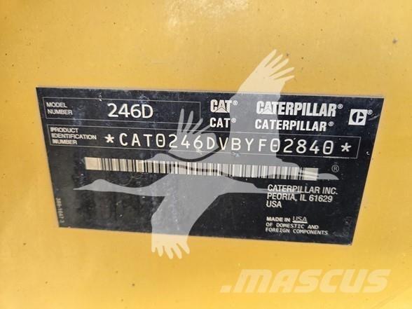 CAT 246D Lietoti riteņu kompaktiekrāvēji