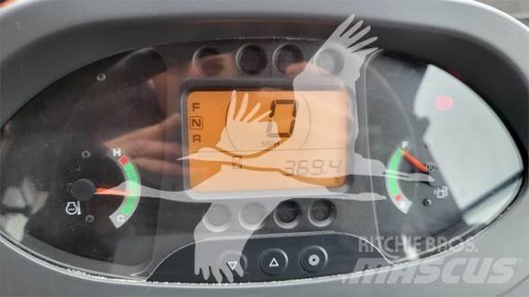 Hitachi ZW80 Iekrāvēji uz riteņiem