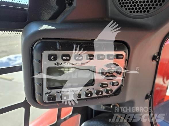 Kubota SSV75 Lietoti riteņu kompaktiekrāvēji