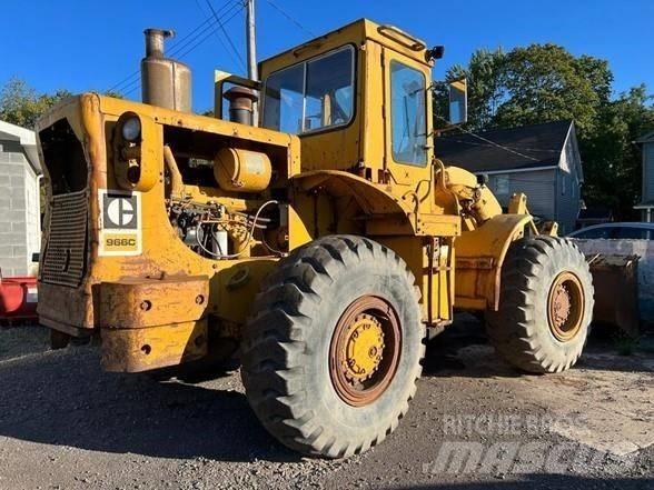CAT 966 C Iekrāvēji uz riteņiem