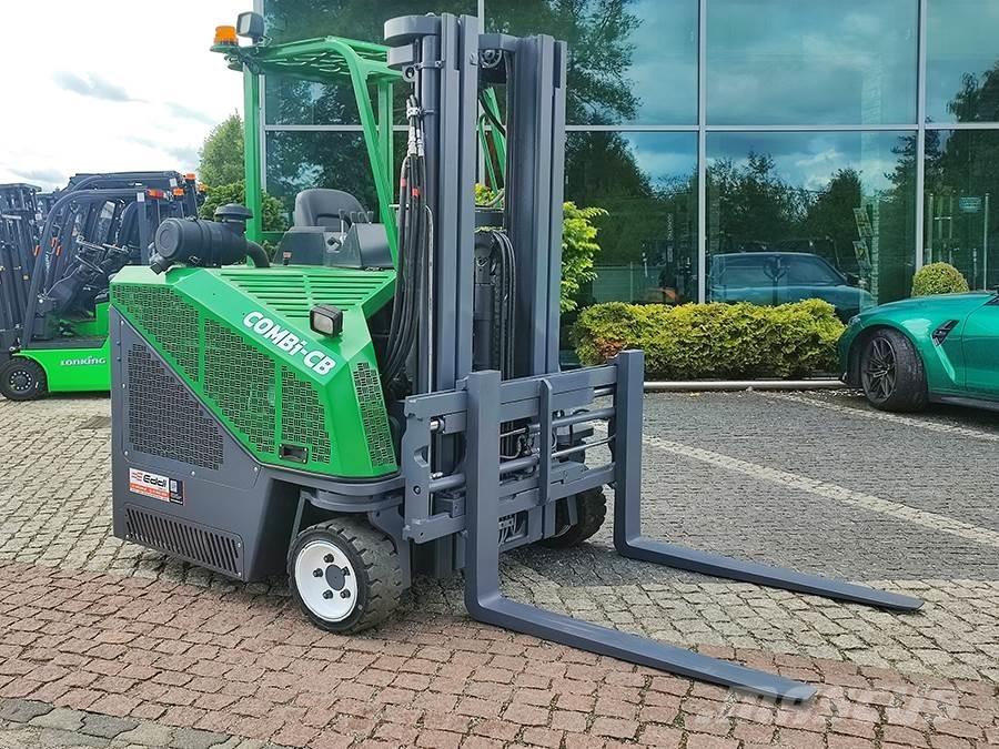 Combilift C2500CB Četru virzienu krāvēji